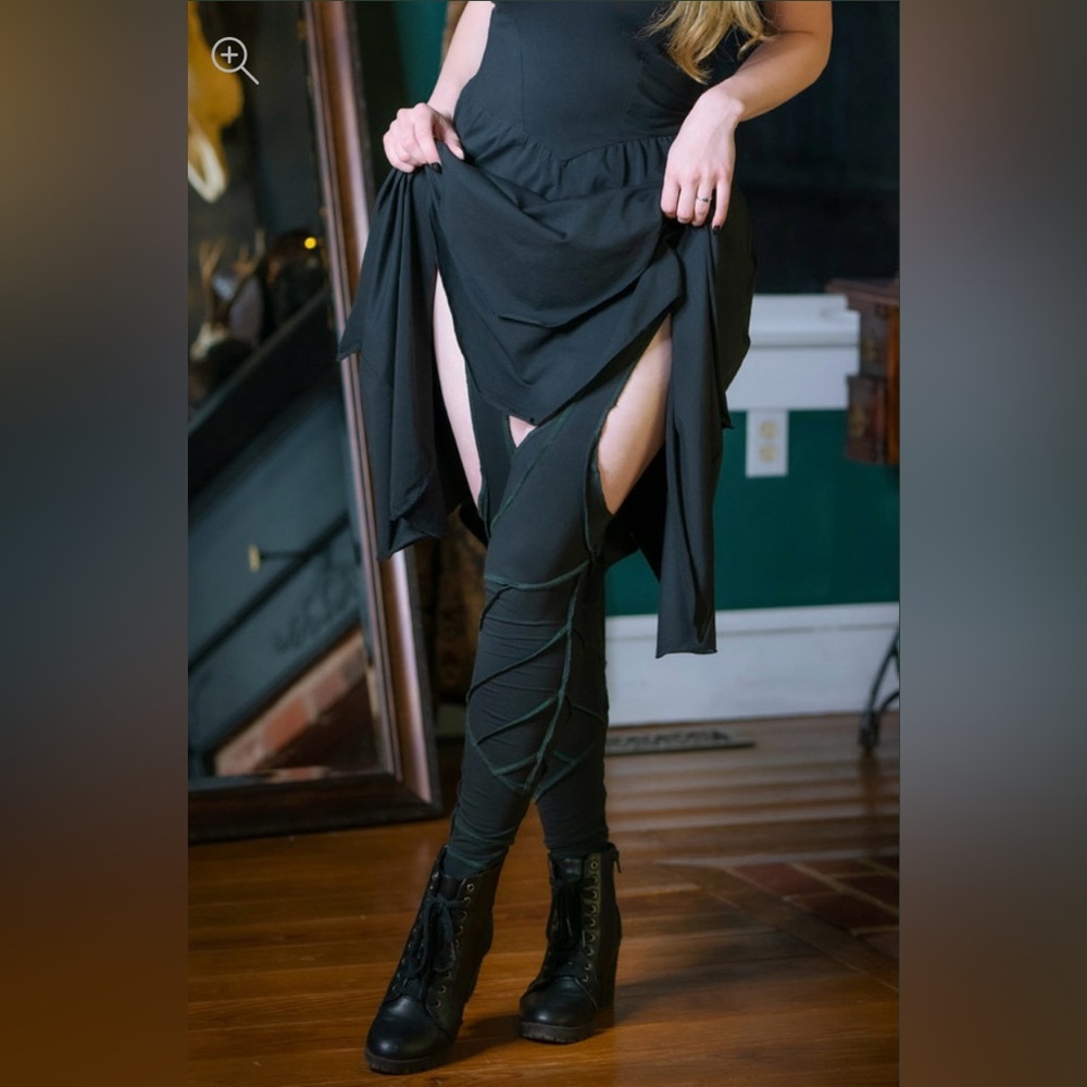 Dark Cottage - Elven Blade Garter Leggings